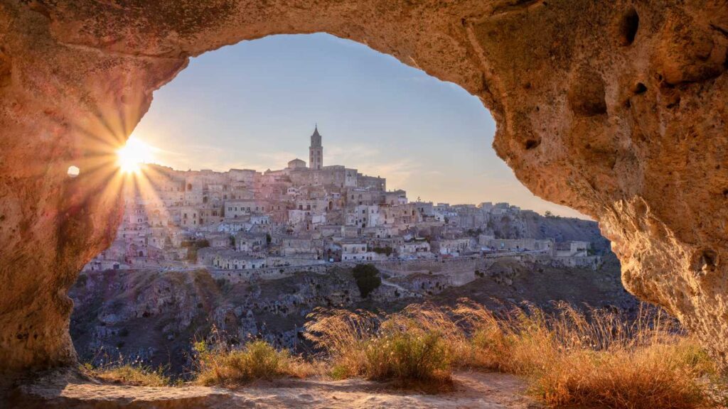 Hidden Gems: Unique Travel Spots You Need to Explore in 2025 - Image 5