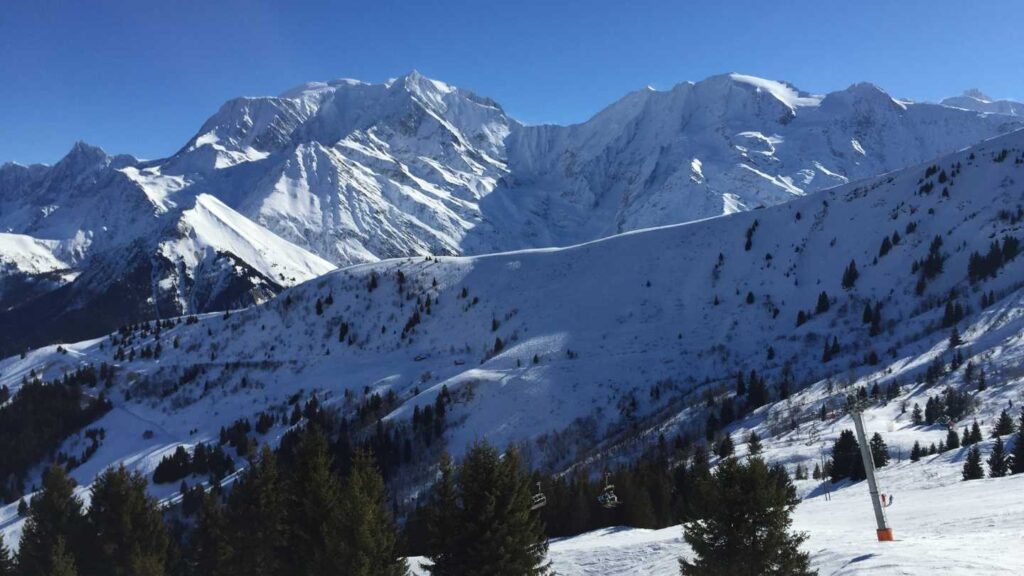 With South Africa's winter months upon us, there's no better time to start planning the ultimate ski escape - Image 3